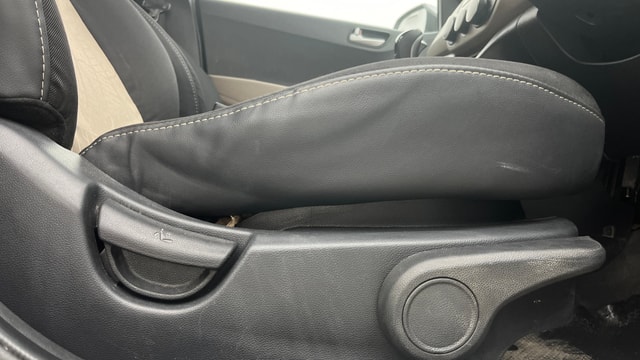 View Hyundai Grand i10 Image 19 Used Hyundai Grand i10 Image 19