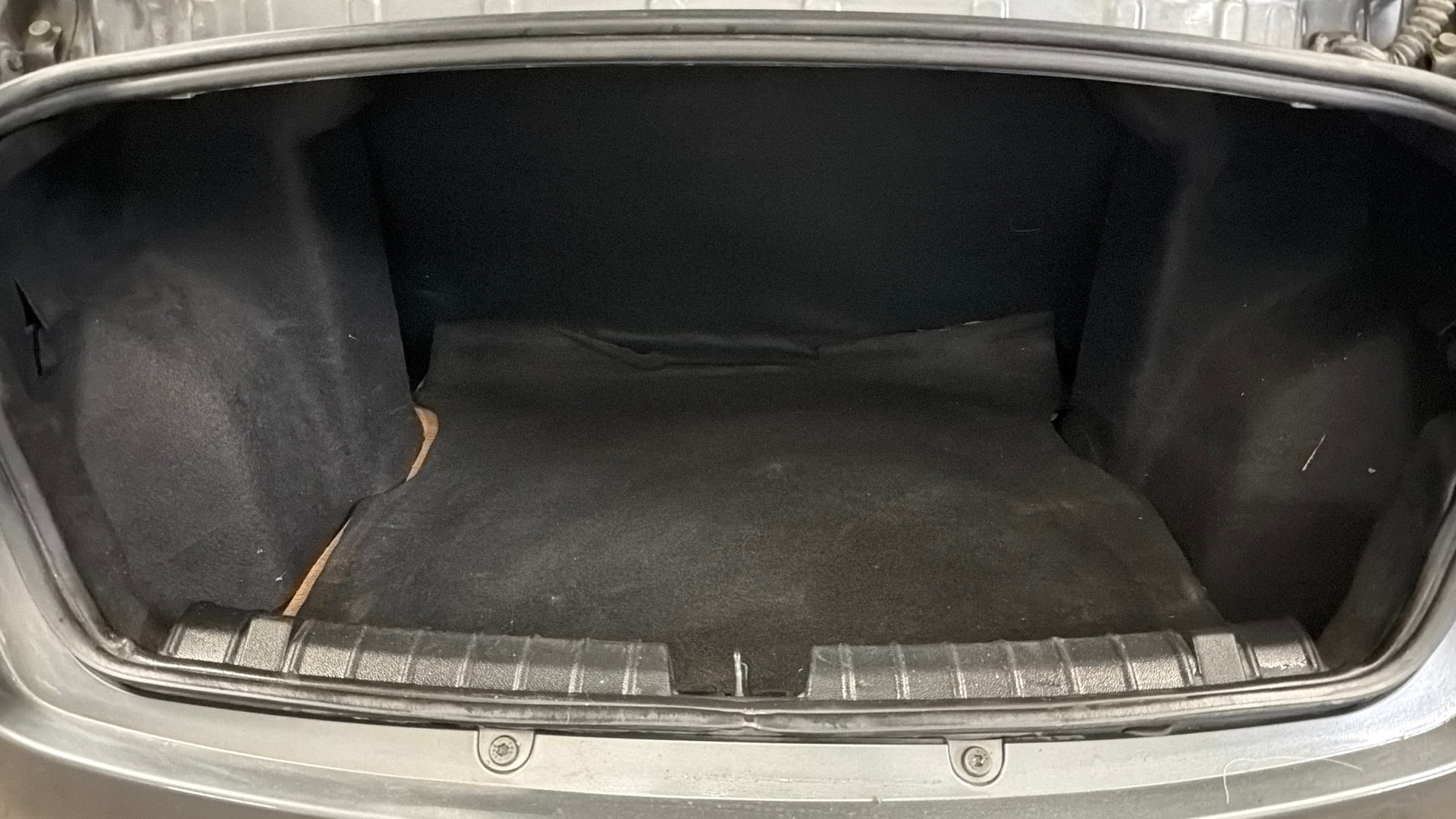 View 2022 Tata Tigor XE Diesel Image 10 Used 2022 Tata Tigor XE Diesel Image 10