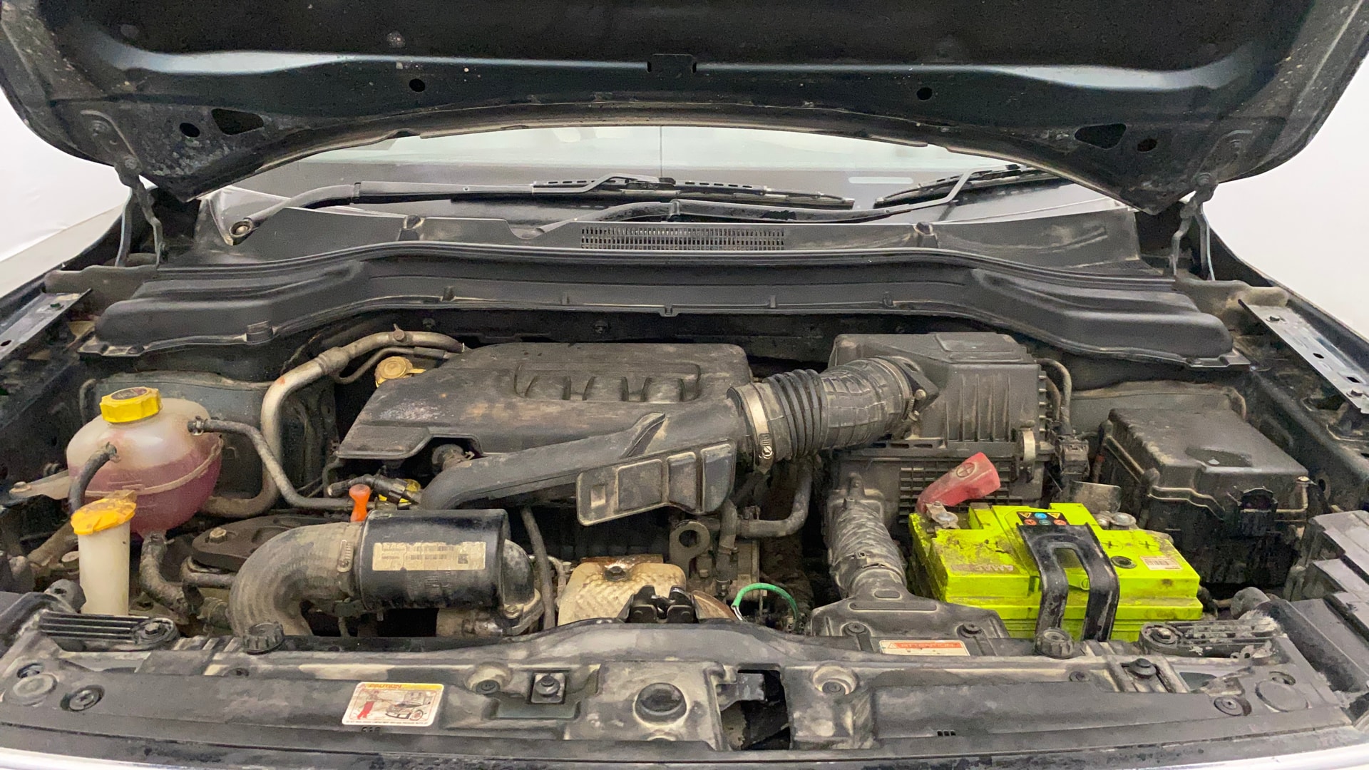 View 2019 Mahindra XUV300 W4 Petrol BS IV Image 47 Used 2019 Mahindra XUV300 W4 Petrol BS IV Image 47