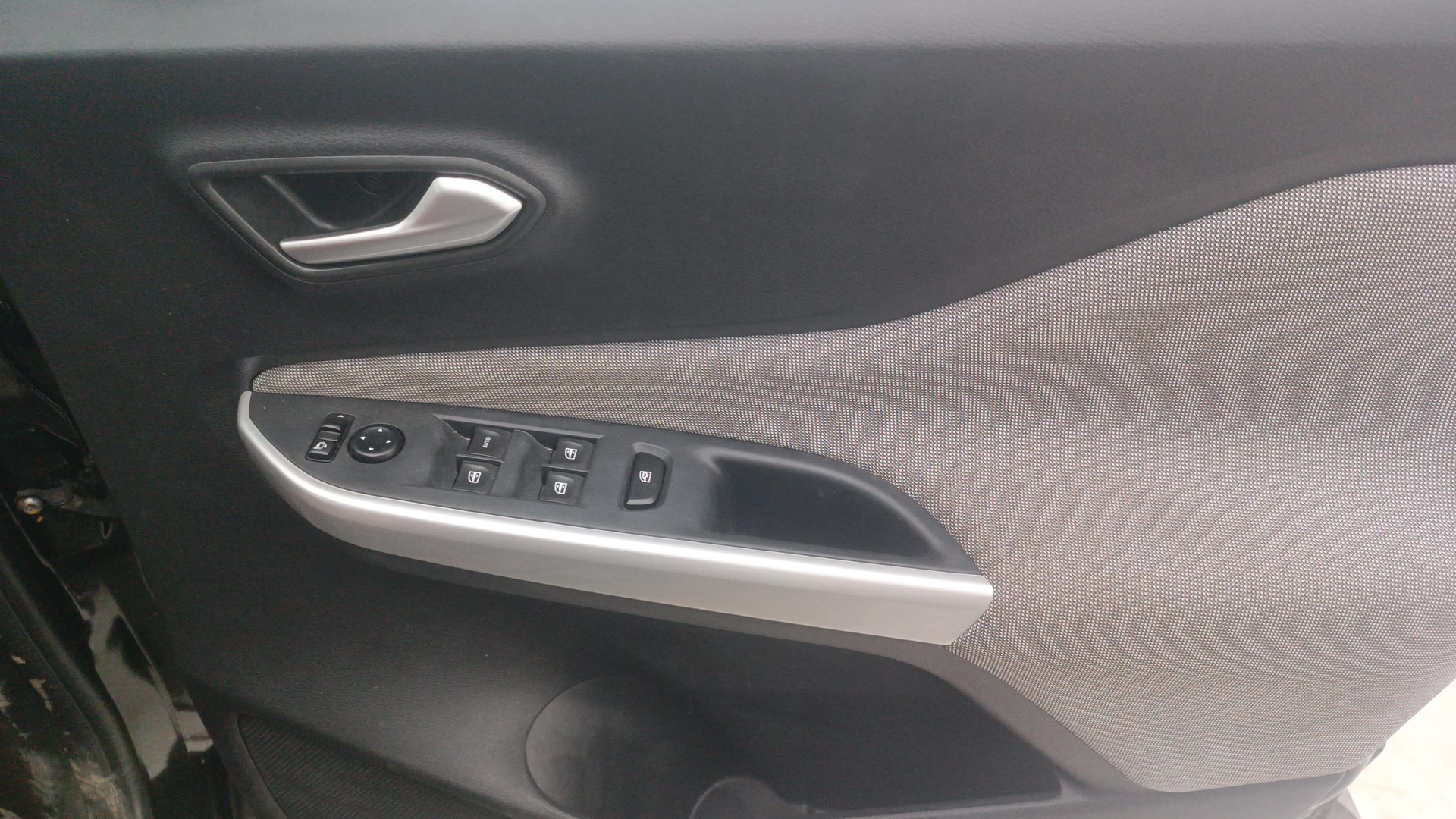View 2022 Nissan Magnite XV Image 39 Used 2022 Nissan Magnite XV Image 39