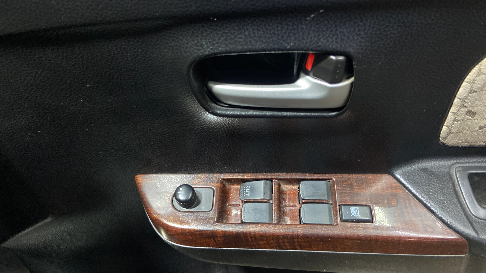 View 2018 Maruti Suzuki 1000 Base Variant Image 32 Used 2018 Maruti Suzuki 1000 Base Variant Image 32