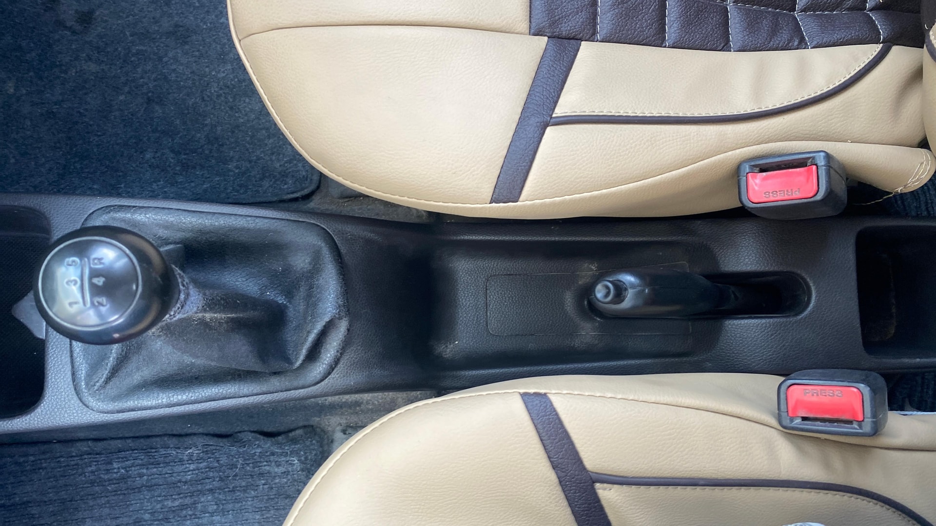 View 2014 Hyundai EON Era Plus Image 37 Used 2014 Hyundai EON Era Plus Image 37