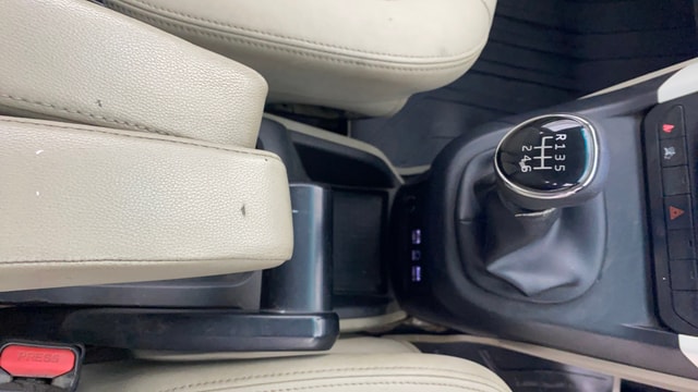 View Mahindra Marazzo Image 40 Used Mahindra Marazzo Image 40