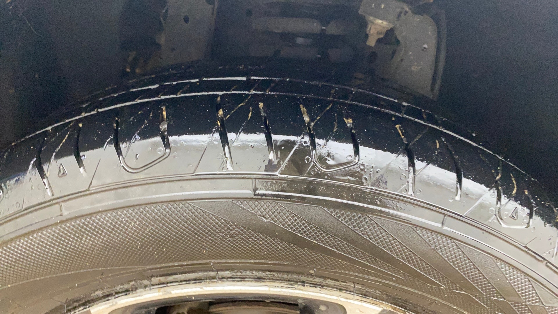 View 2019 Mahindra Marazzo M8 7-Seater Image 8 Used 2019 Mahindra Marazzo M8 7-Seater Image 8