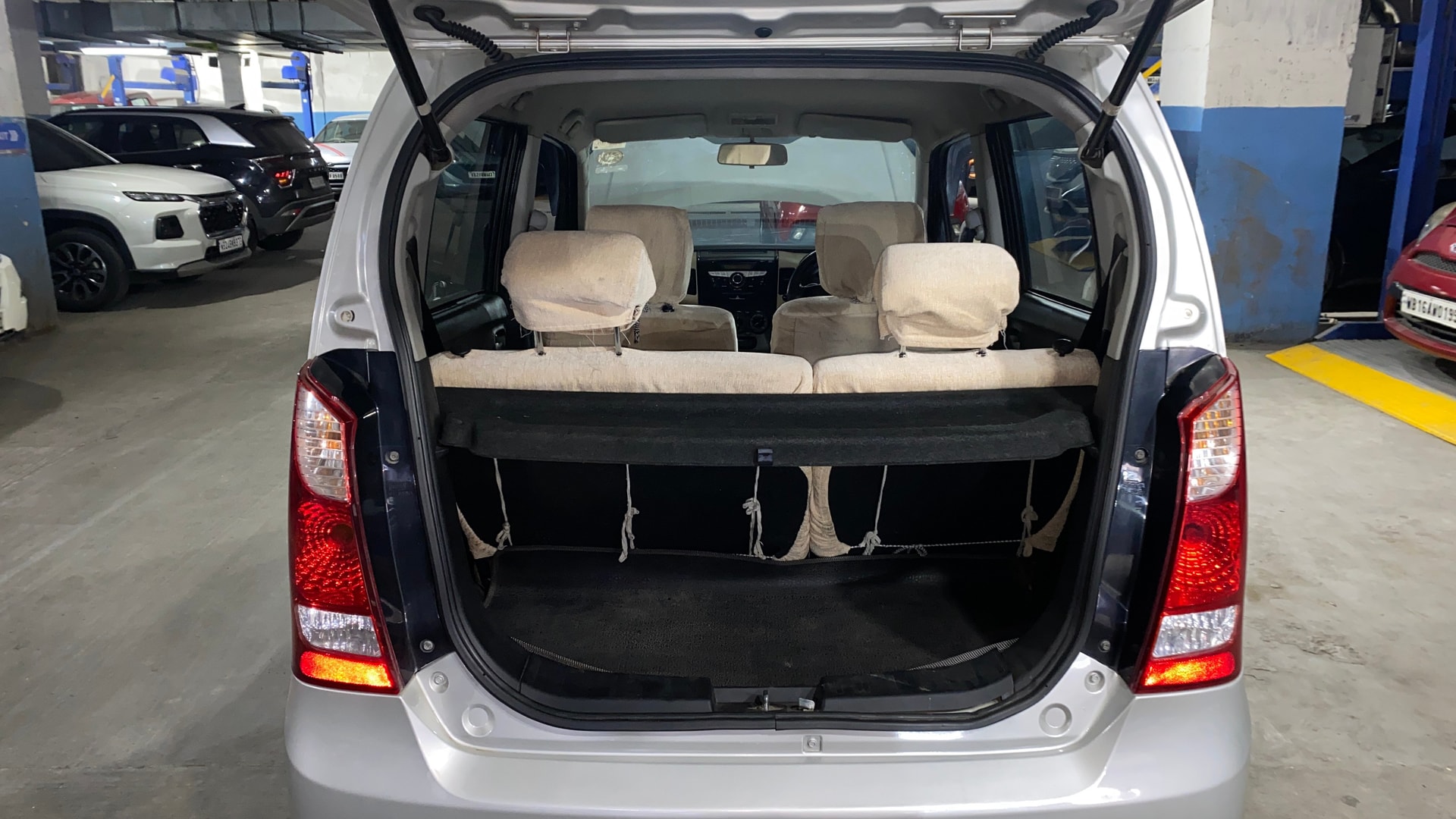 View 2018 Maruti Suzuki 1000 Base Variant Image 10 Used 2018 Maruti Suzuki 1000 Base Variant Image 10