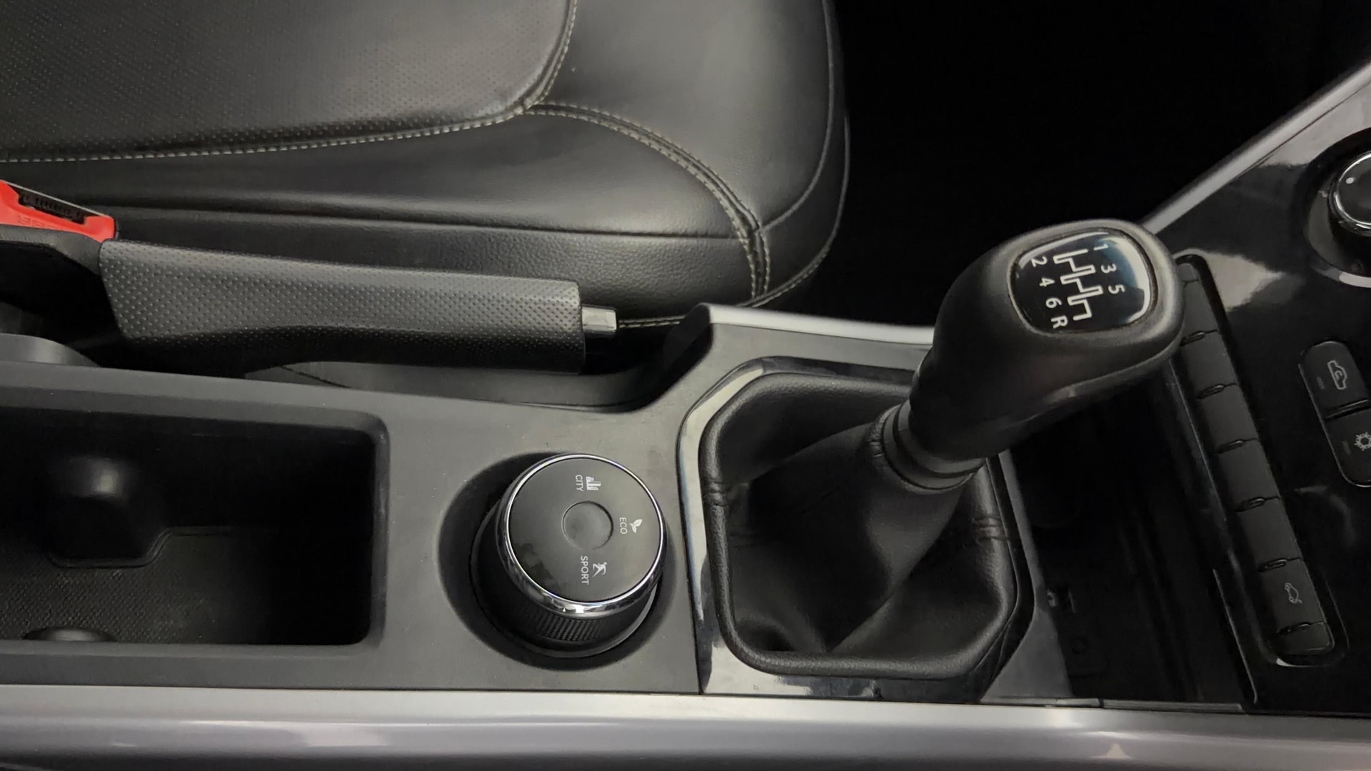 View 2023 Tata Nexon Revotron XE Image 38 Used 2023 Tata Nexon Revotron XE Image 38