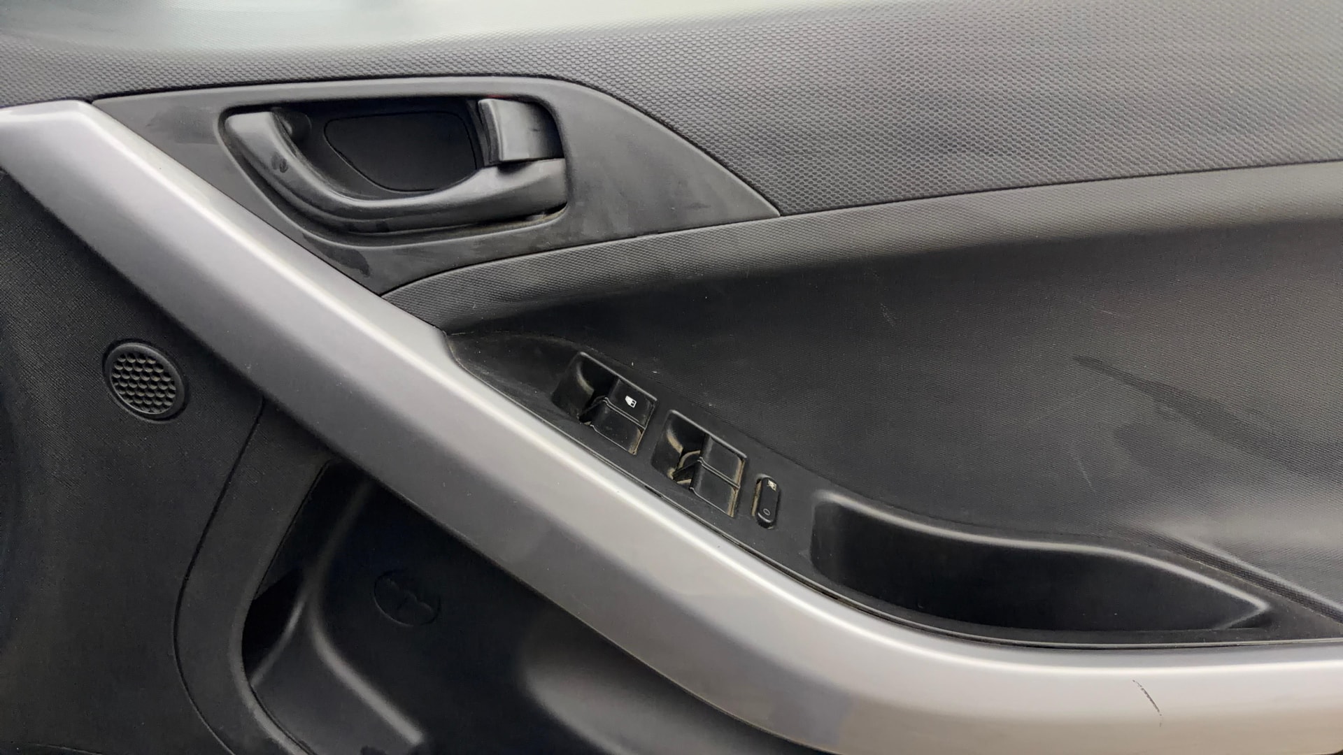 View 2023 Tata Nexon Revotron XE Image 33 Used 2023 Tata Nexon Revotron XE Image 33