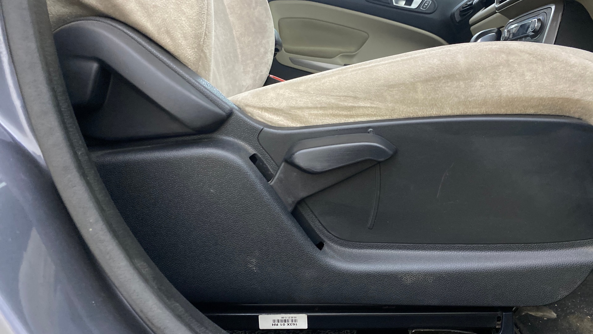 View 2021 Ford EcoSport 1.5 TDCi Diesel Ambiente BS IV Image 18 Used 2021 Ford EcoSport 1.5 TDCi Diesel Ambiente BS IV Image 18