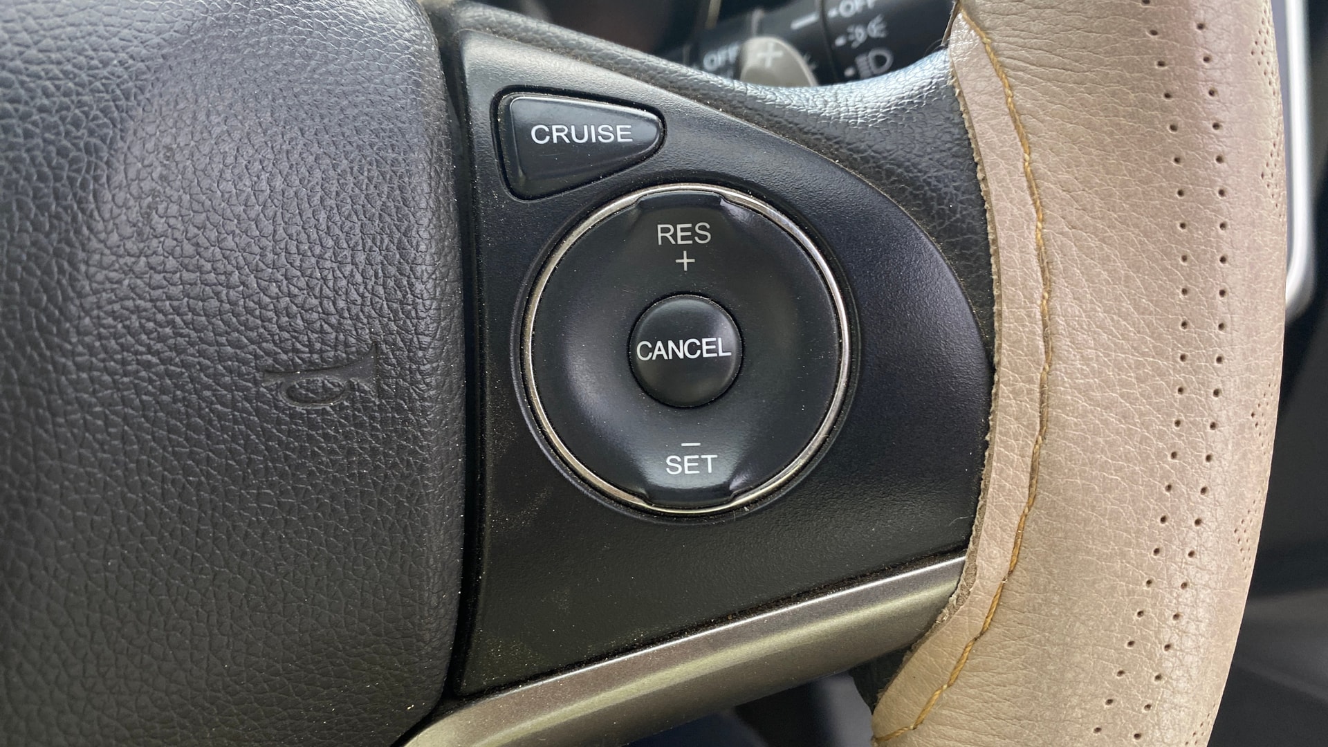 View 2019 Honda City ZX MT Diesel Anniversary Edition Image 3 Used 2019 Honda City ZX MT Diesel Anniversary Edition Image 3