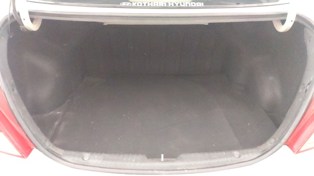 View Hyundai Fluidic Verna Image 10 Used Hyundai Fluidic Verna Image 10