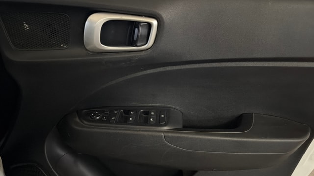 View Hyundai Venue Image 33 Used Hyundai Venue Image 33
