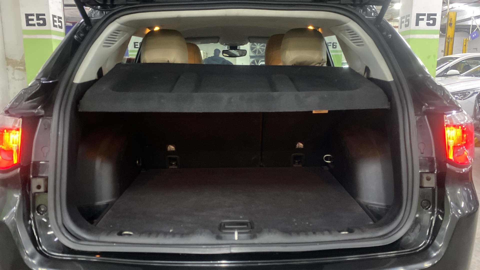 View 2020 Jeep Compass Longitude (O) 2.0 Diesel MT Image 11 Used 2020 Jeep Compass Longitude (O) 2.0 Diesel MT Image 11