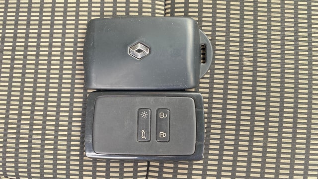 View Renault Triber Image 19 Used Renault Triber Image 19