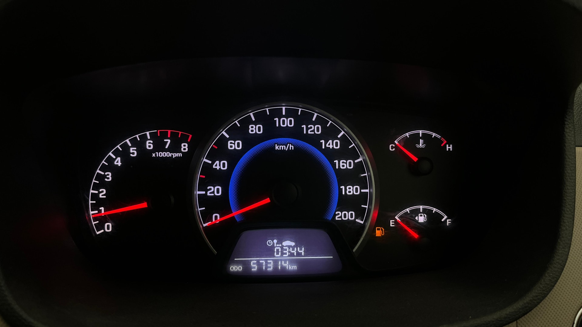View 2015 Hyundai Grand i10 Sportz 1.2 Kappa Image 34 Used 2015 Hyundai Grand i10 Sportz 1.2 Kappa Image 34