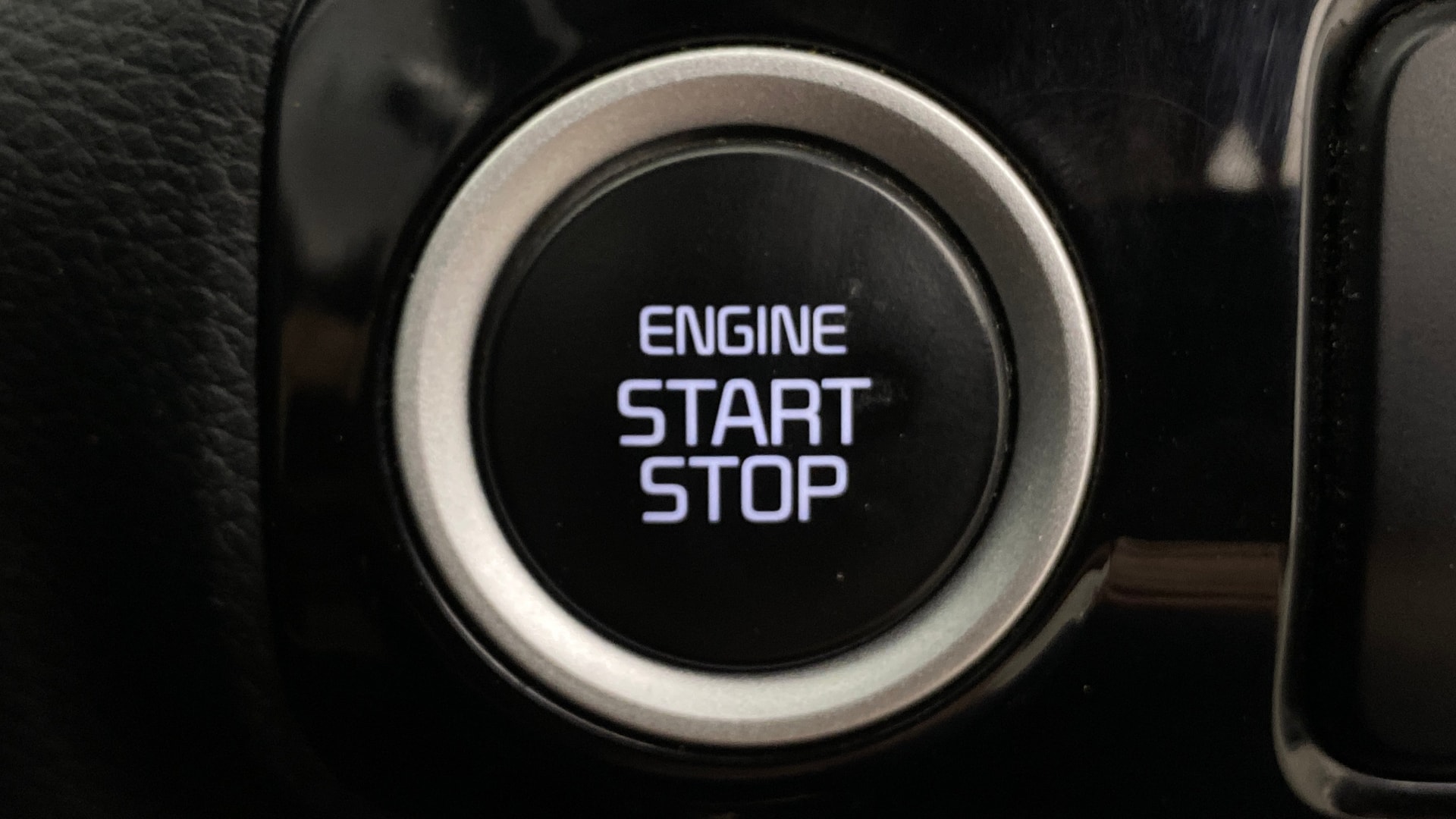View 2024 Kia Sonet GTX Plus AT Diesel Image 36 Used 2024 Kia Sonet GTX Plus AT Diesel Image 36