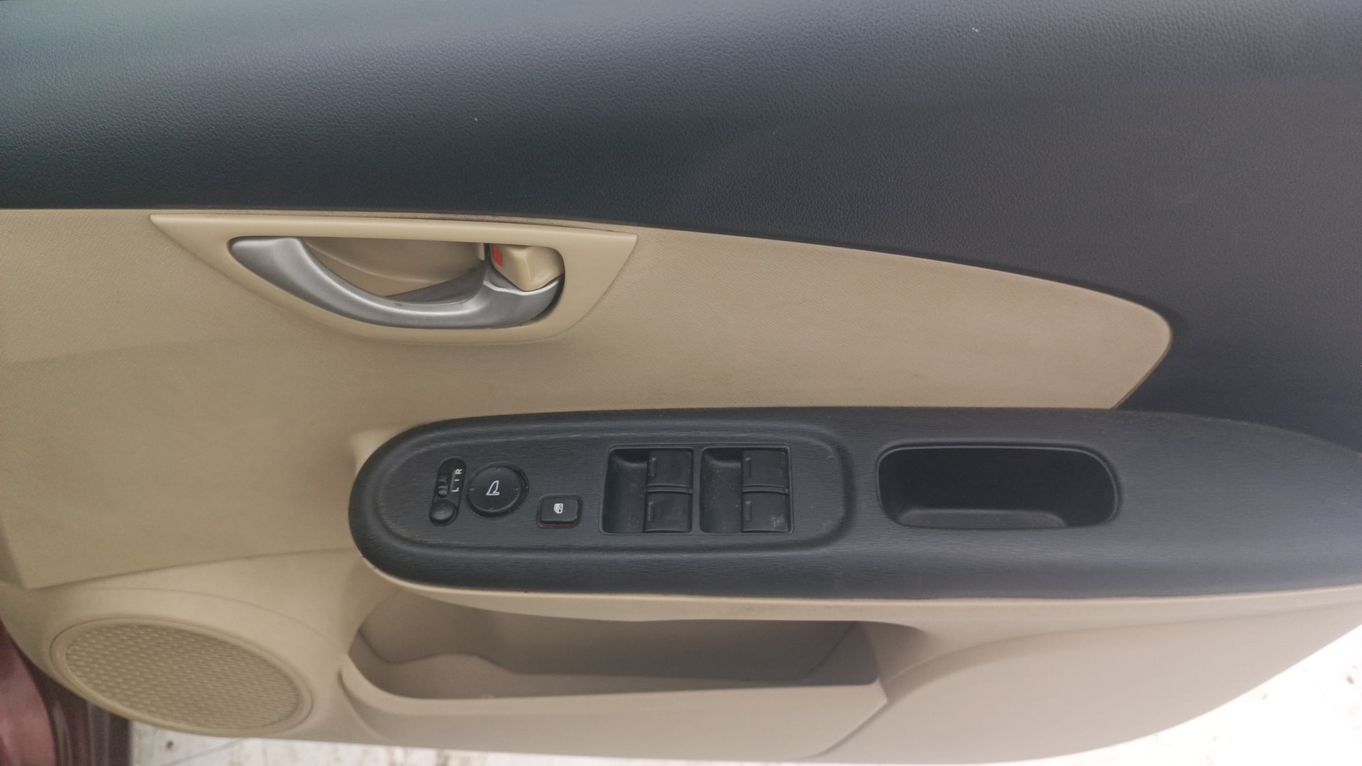 View 2014 Honda Amaze E MT Petrol BS IV Image 32 Used 2014 Honda Amaze E MT Petrol BS IV Image 32