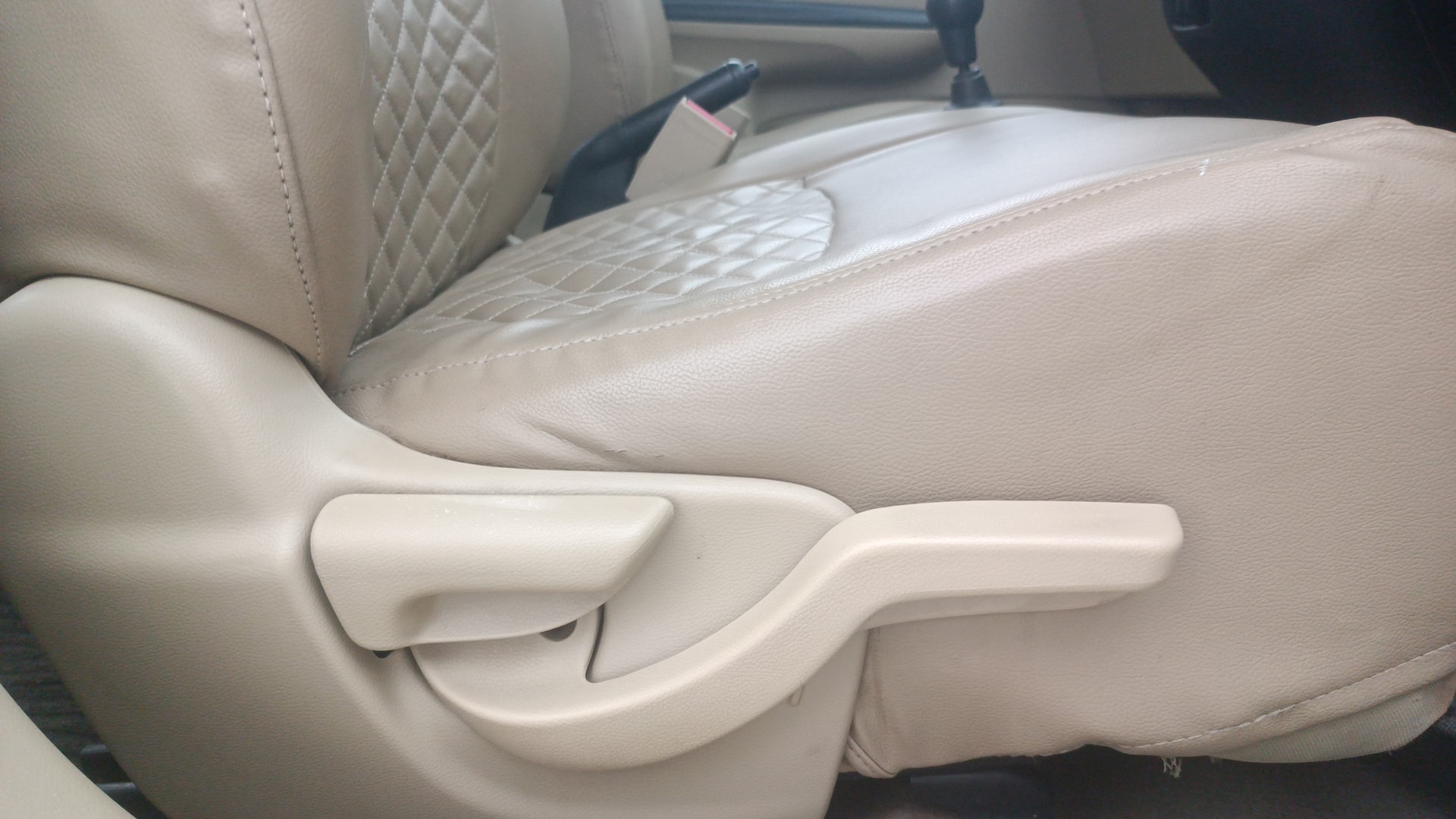 View 2014 Honda Amaze E MT Petrol BS IV Image 18 Used 2014 Honda Amaze E MT Petrol BS IV Image 18