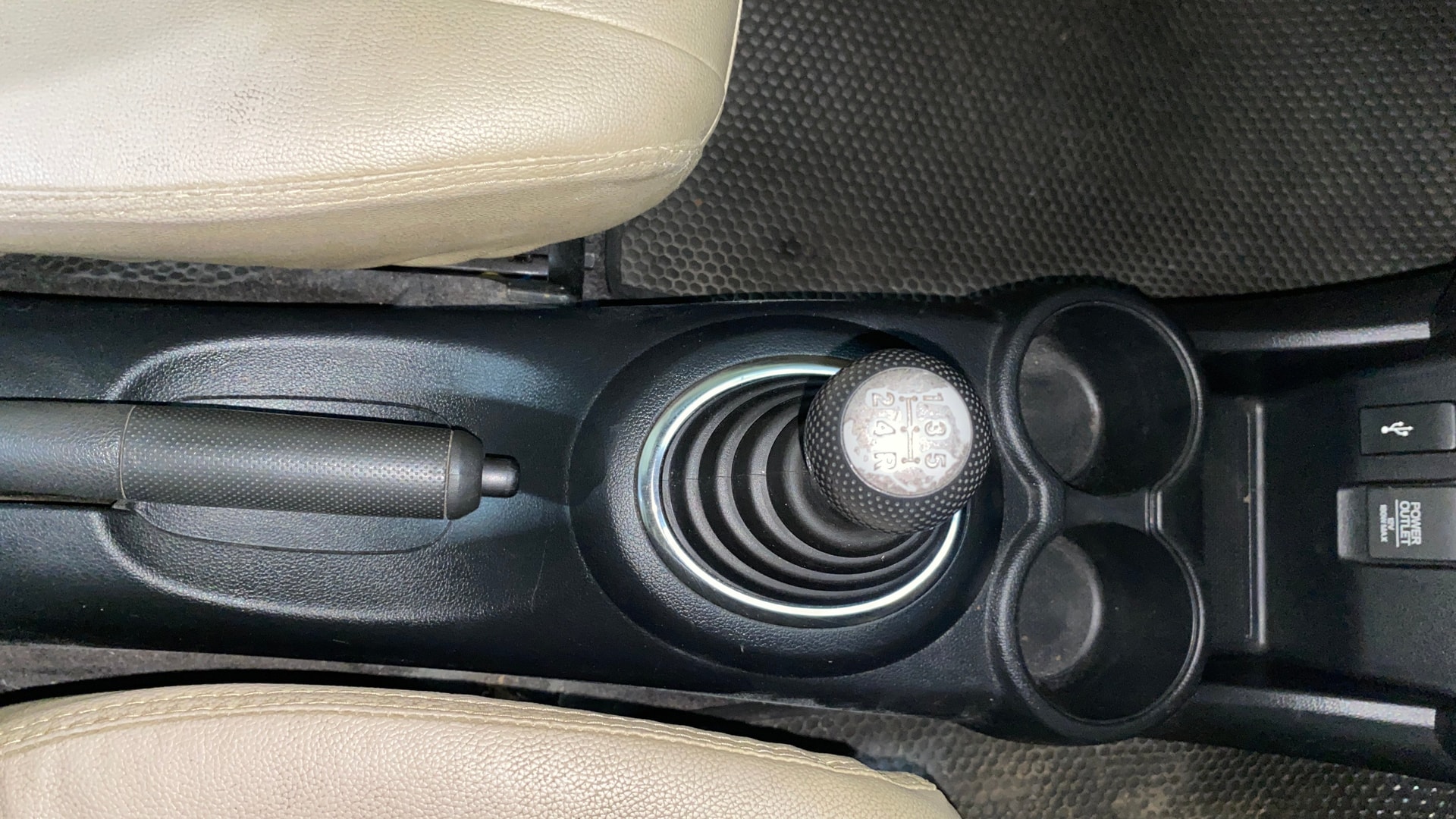 View 2016 Honda Amaze E MT Petrol BS IV Image 37 Used 2016 Honda Amaze E MT Petrol BS IV Image 37