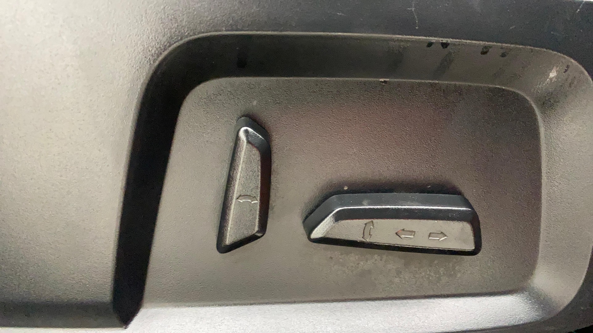 View 2022 Tata Harrier XE Image 11 Used 2022 Tata Harrier XE Image 11