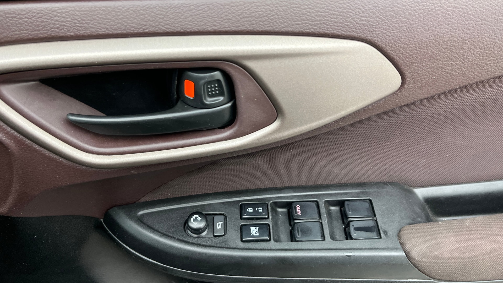 View 2024 Maruti Suzuki 1000 Base Variant Image 34 Used 2024 Maruti Suzuki 1000 Base Variant Image 34