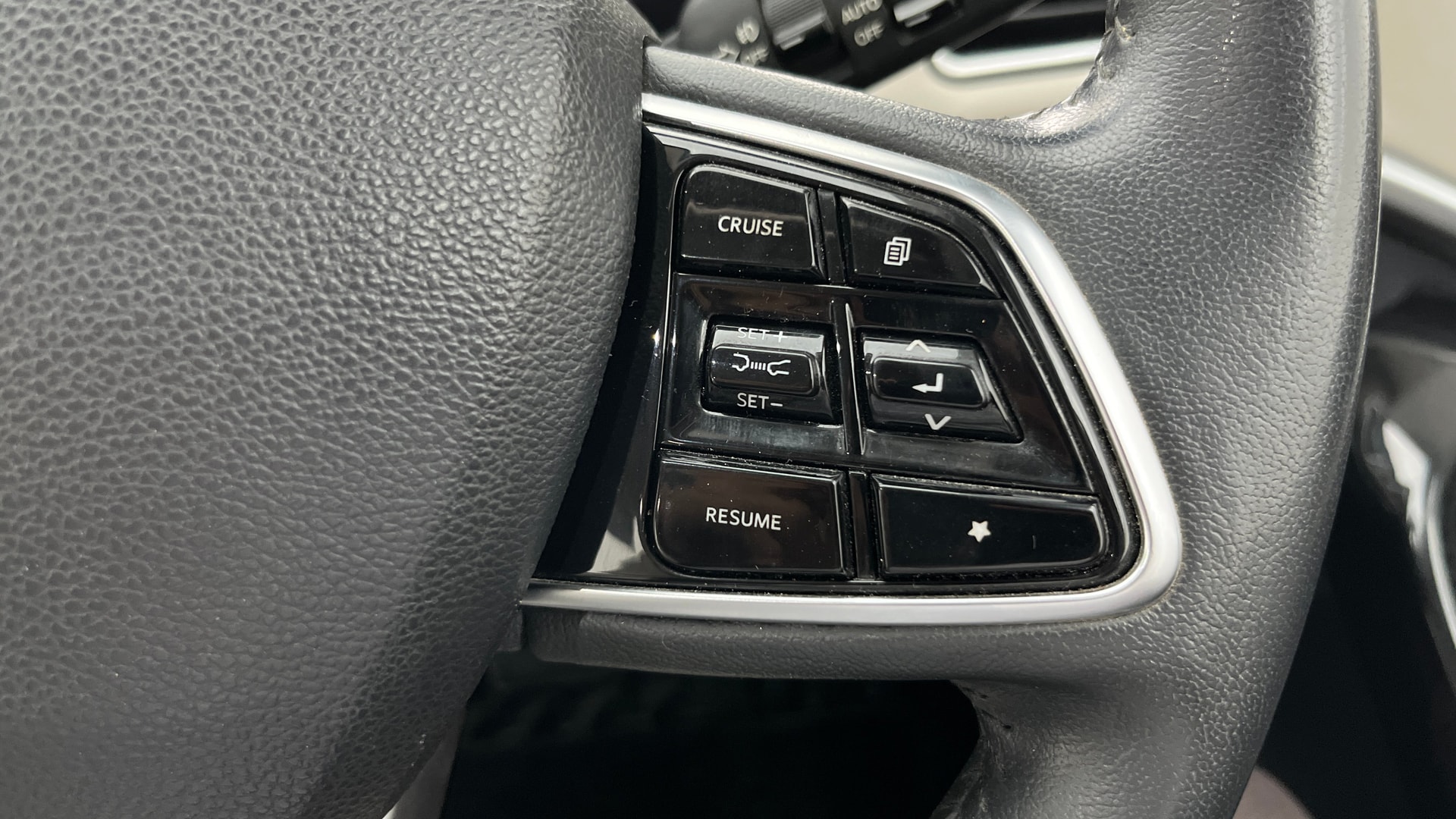 Used 2022 Mahindra XUV700 Used 2022 Mahindra XUV700