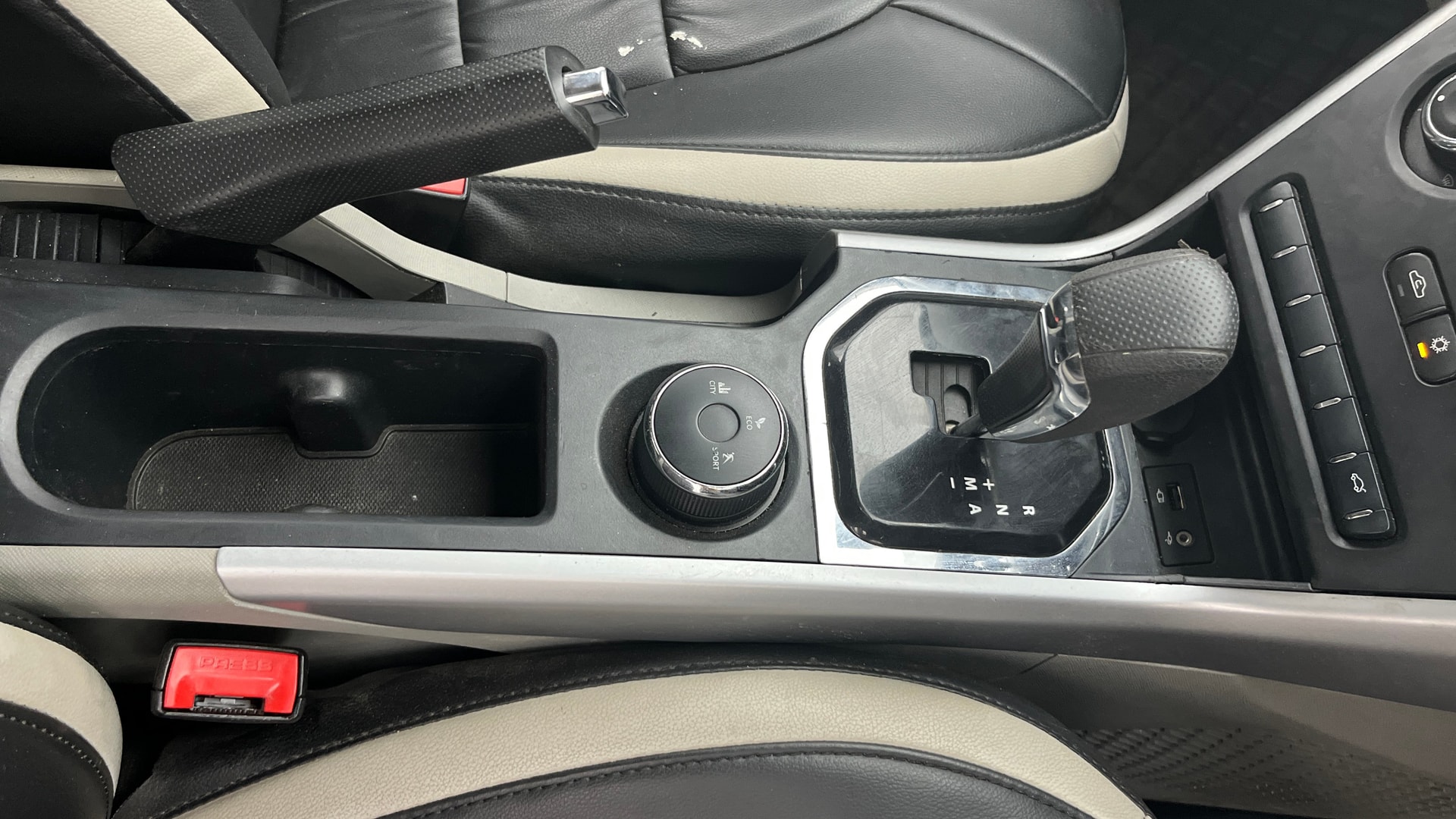 View 2019 Tata Nexon Revotron XMA AMT Image 40 Used 2019 Tata Nexon Revotron XMA AMT Image 40
