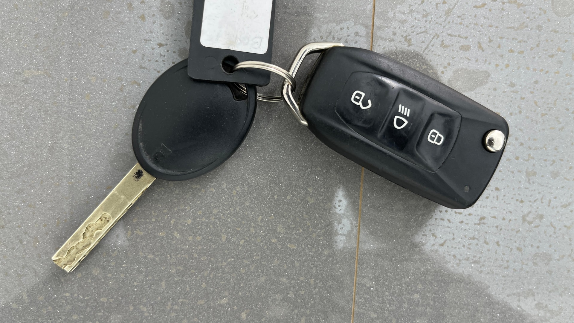 View 2019 Tata Nexon Revotron XMA AMT Image 19 Used 2019 Tata Nexon Revotron XMA AMT Image 19