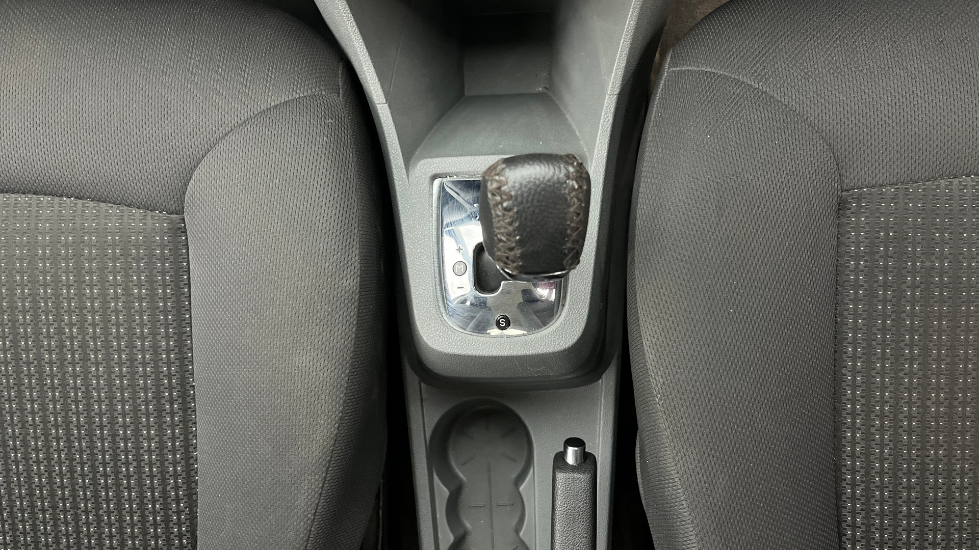 View 2019 Tata Tigor XE Diesel Image 38 Used 2019 Tata Tigor XE Diesel Image 38