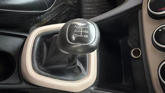 View Hyundai Grand i10 Image 37 Used Hyundai Grand i10 Image 37