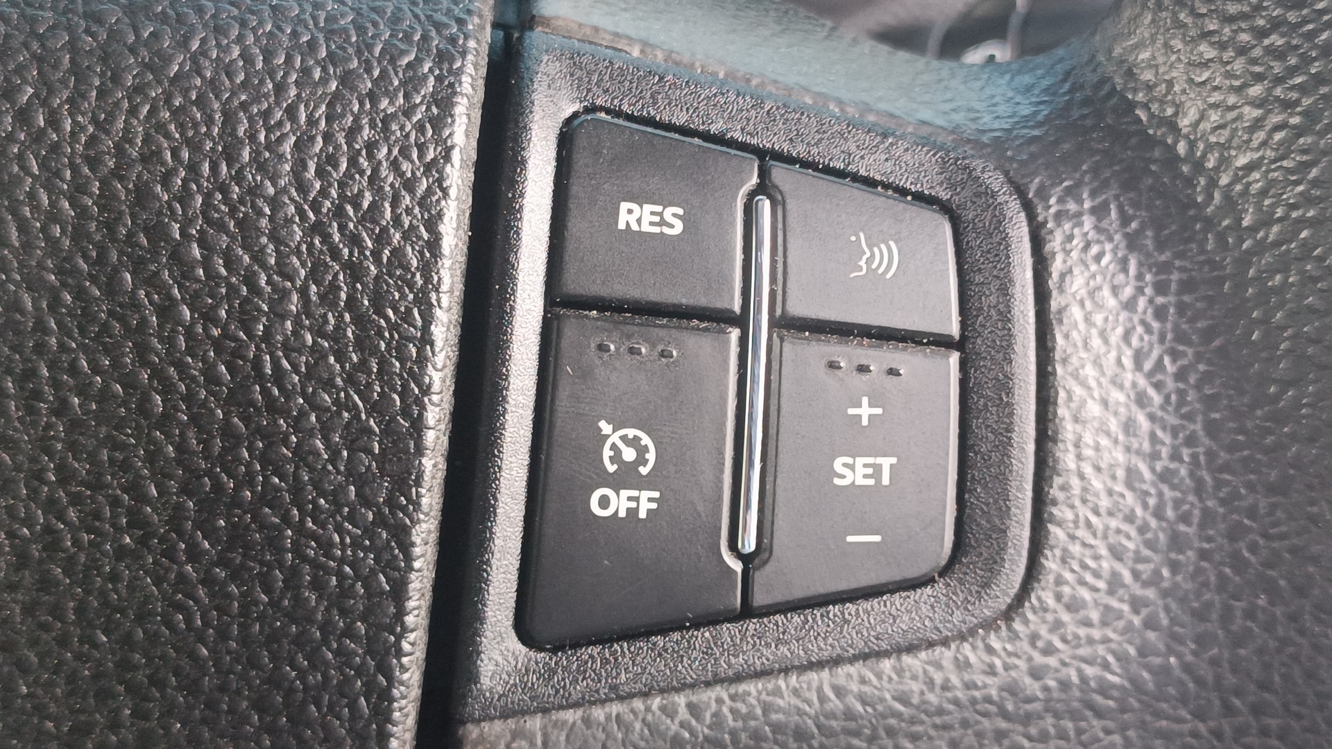 Used 2024 Mahindra Thar Used 2024 Mahindra Thar