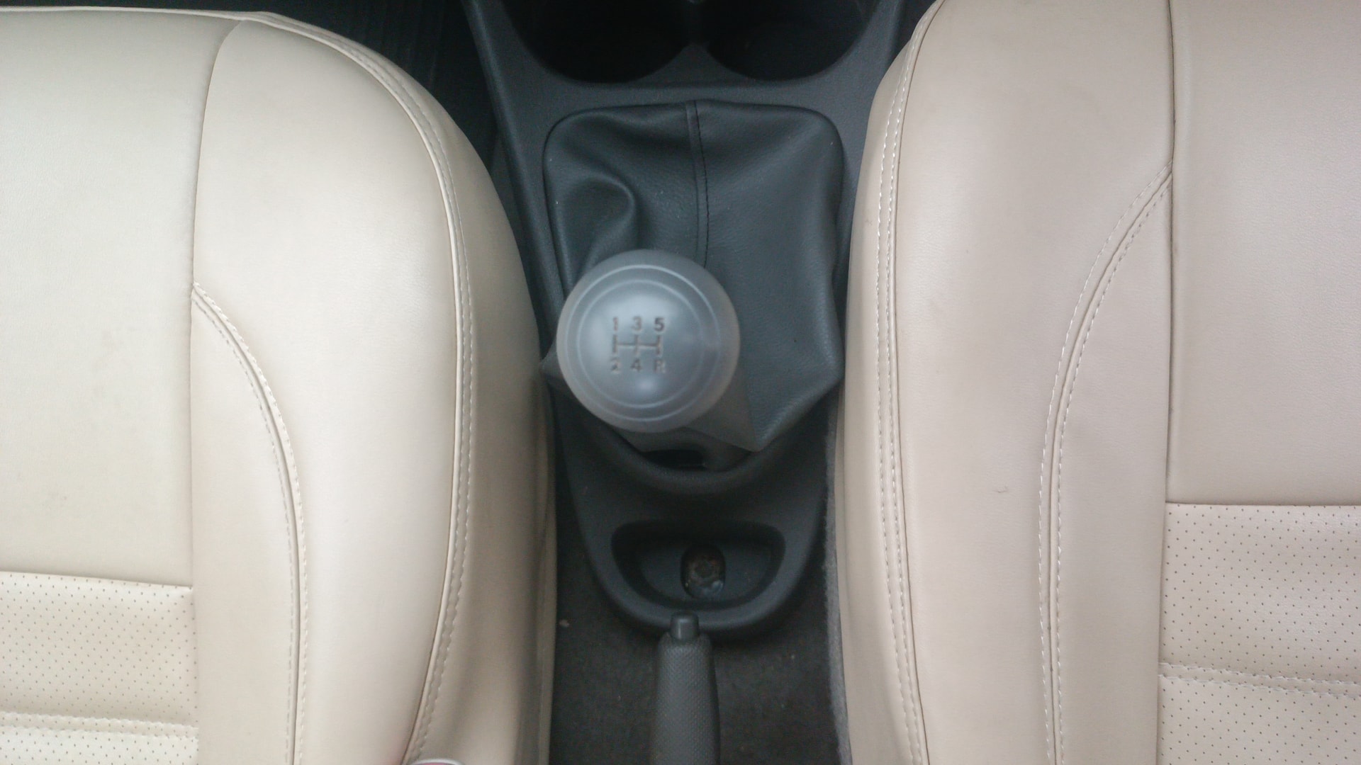 View 2014 Toyota Etios G Image 37 Used 2014 Toyota Etios G Image 37