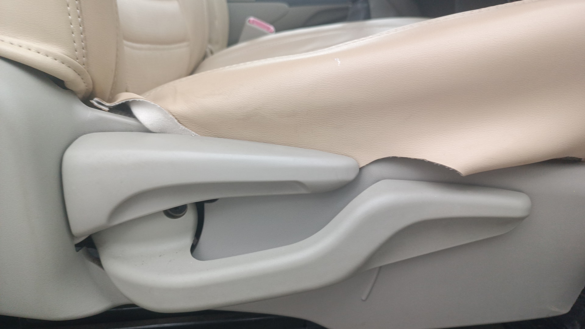 View 2014 Toyota Etios G Image 18 Used 2014 Toyota Etios G Image 18
