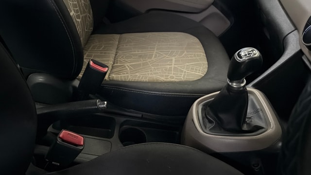 View Hyundai Grand i10 Image 40 Used Hyundai Grand i10 Image 40