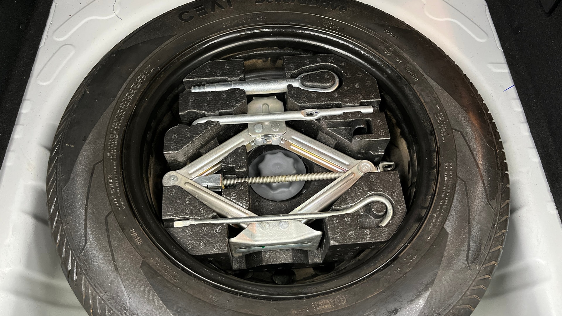 View 2023 MG Astor Sharp 1.5 CVT Image 25 Used 2023 MG Astor Sharp 1.5 CVT Image 25