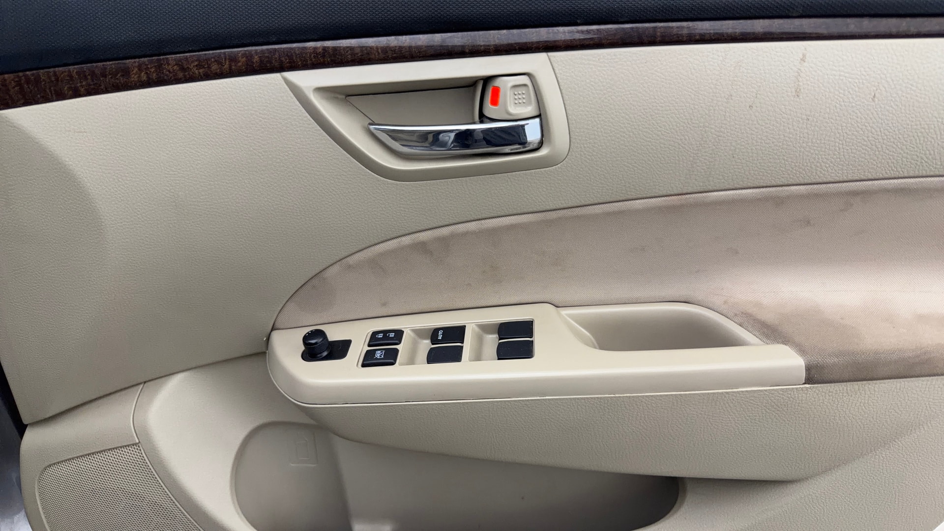 View 2014 Maruti Suzuki 1000 Base Variant Image 32 Used 2014 Maruti Suzuki 1000 Base Variant Image 32