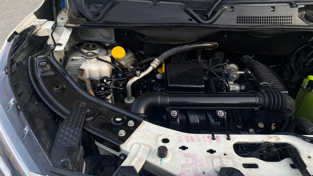 View Nissan Magnite Image 4 Used Nissan Magnite Image 4