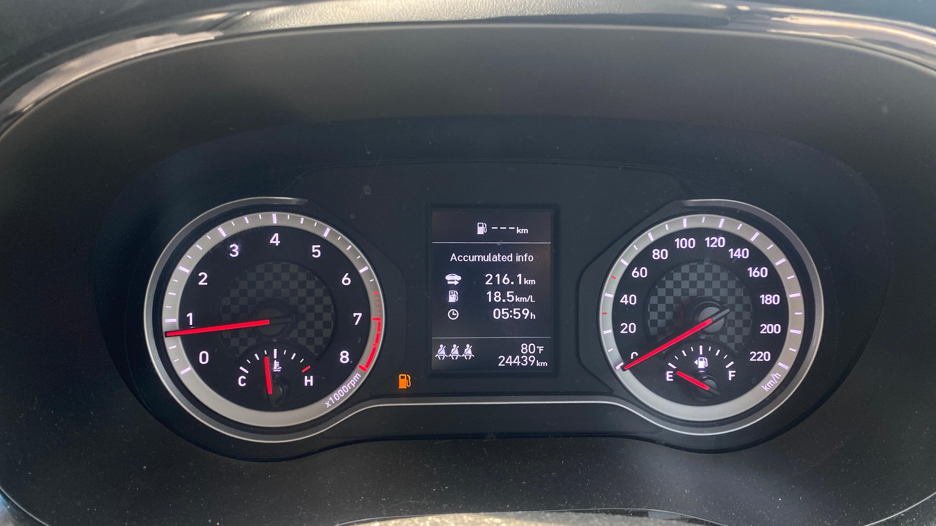 View 2023 Hyundai Grand i10 Nios Sportz Petrol Dual Tone Image 34 Used 2023 Hyundai Grand i10 Nios Sportz Petrol Dual Tone Image 34