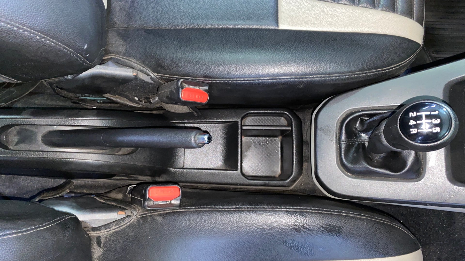 View 2023 Maruti Suzuki 1000 Base Variant Image 37 Used 2023 Maruti Suzuki 1000 Base Variant Image 37