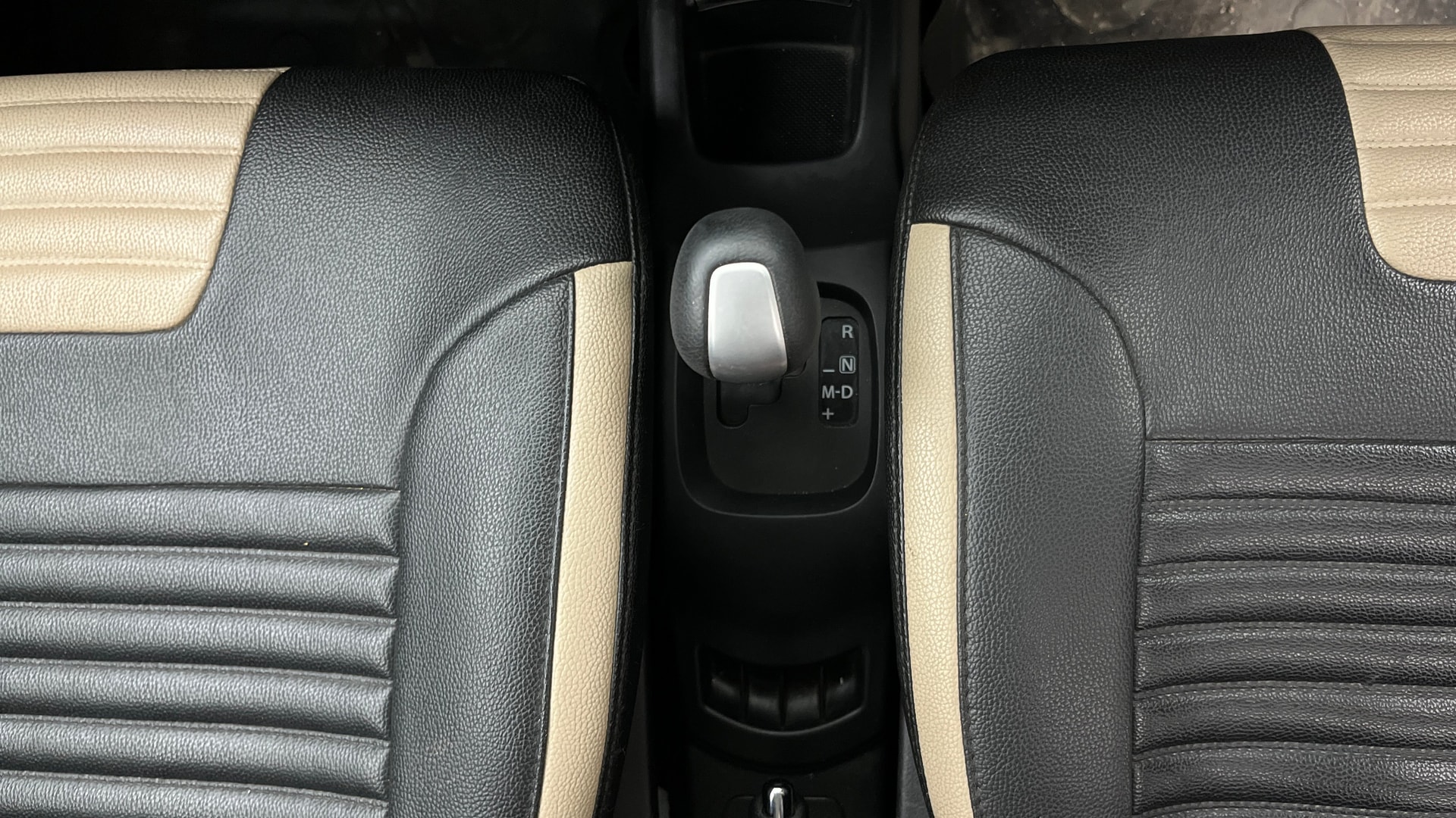 View 2018 Maruti Suzuki 1000 Base Variant Image 38 Used 2018 Maruti Suzuki 1000 Base Variant Image 38
