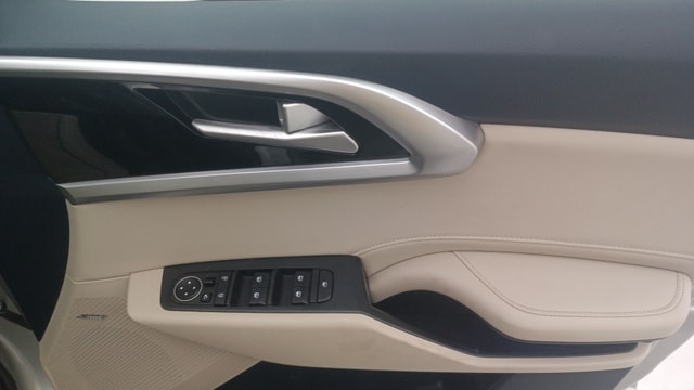 View Kia Carens Image 41 Used Kia Carens Image 41