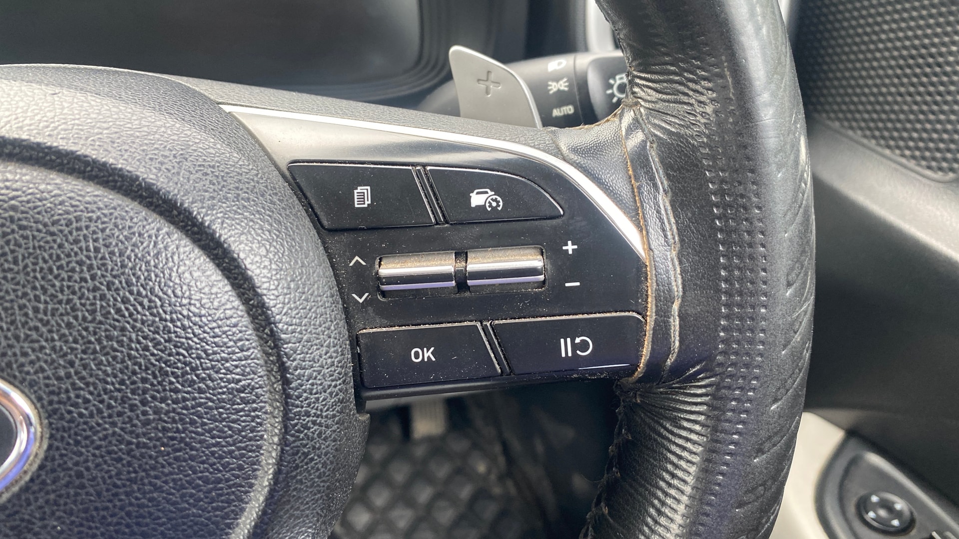 View 2023 Hyundai Venue SX (O) 1.0 Turbo Petrol DCT Image 3 Used 2023 Hyundai Venue SX (O) 1.0 Turbo Petrol DCT Image 3