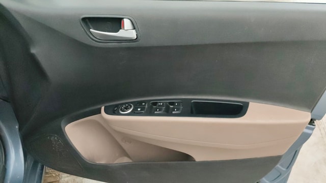 View Hyundai Xcent Image 33 Used Hyundai Xcent Image 33
