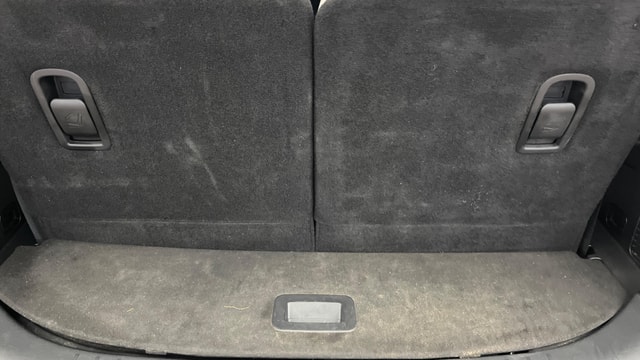 View Mahindra XUV700 Image 7 Used Mahindra XUV700 Image 7