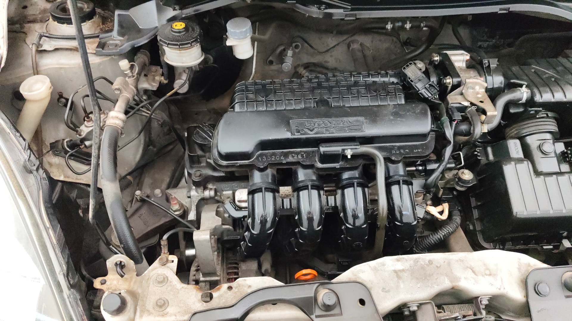 View 2013 Honda Brio EX MT Image 3 Used 2013 Honda Brio EX MT Image 3