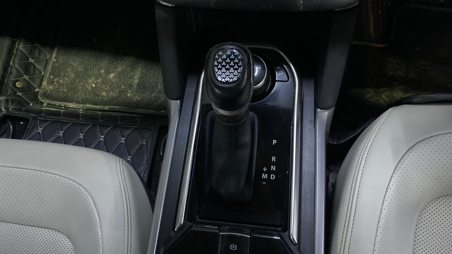 View 2023 Tata Safari XZA Plus Image 44 Used 2023 Tata Safari XZA Plus Image 44