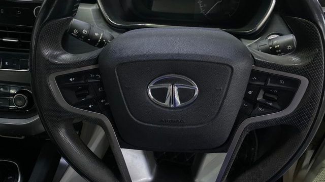 View Tata Safari Image 3 Used Tata Safari Image 3