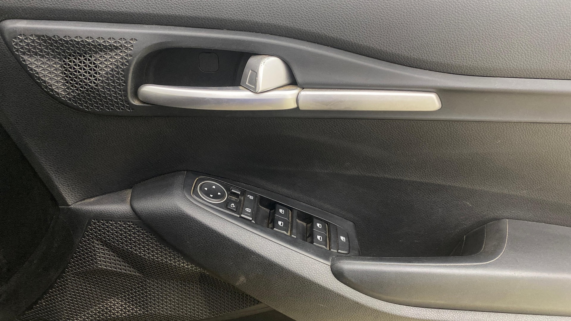 View 2019 Kia Seltos Smartstream G1.5 6MT HTK Plus Image 34 Used 2019 Kia Seltos Smartstream G1.5 6MT HTK Plus Image 34