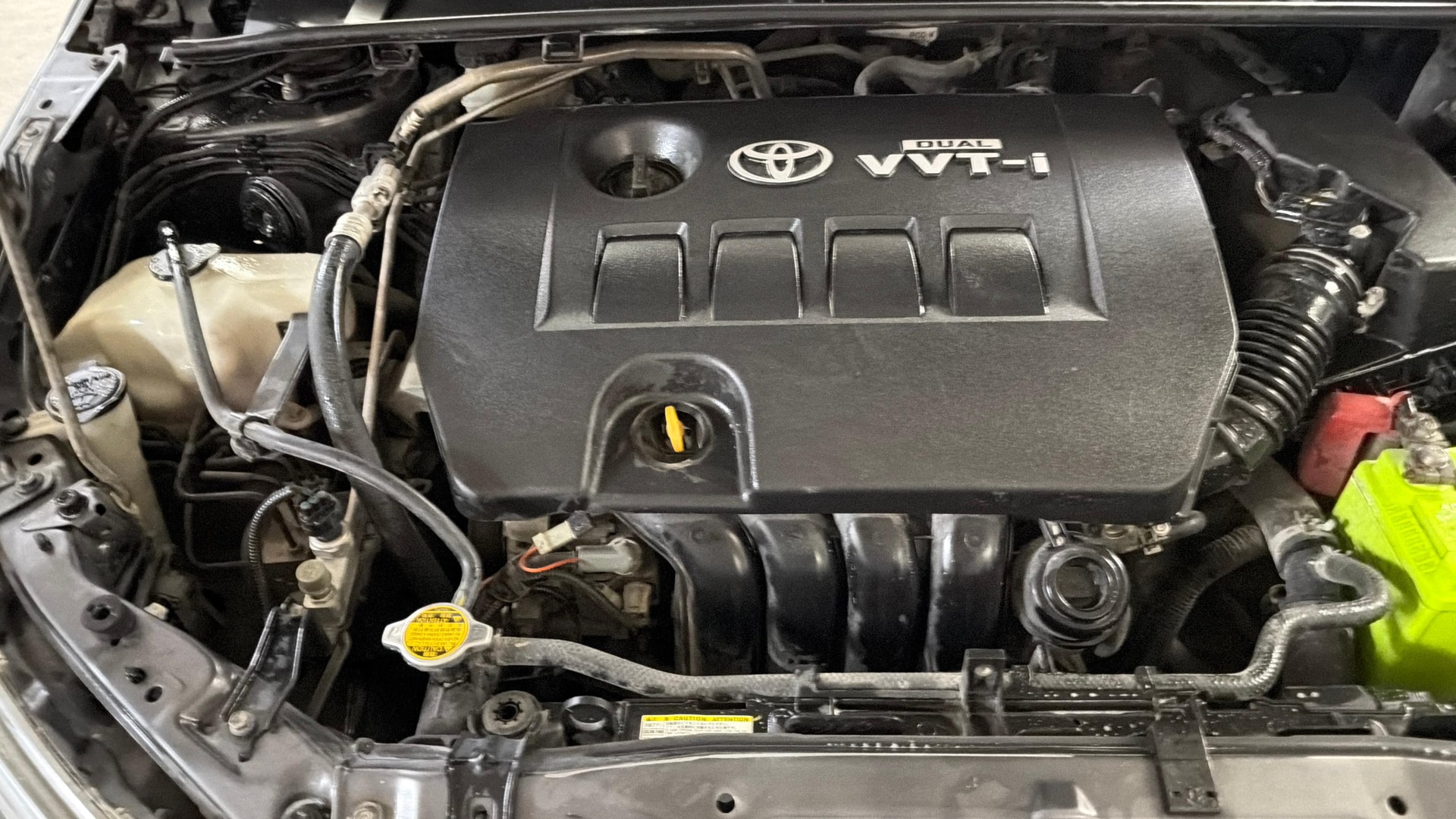 View 2014 Toyota Corolla Altis 1.8 VL AT Image 4 Used 2014 Toyota Corolla Altis 1.8 VL AT Image 4