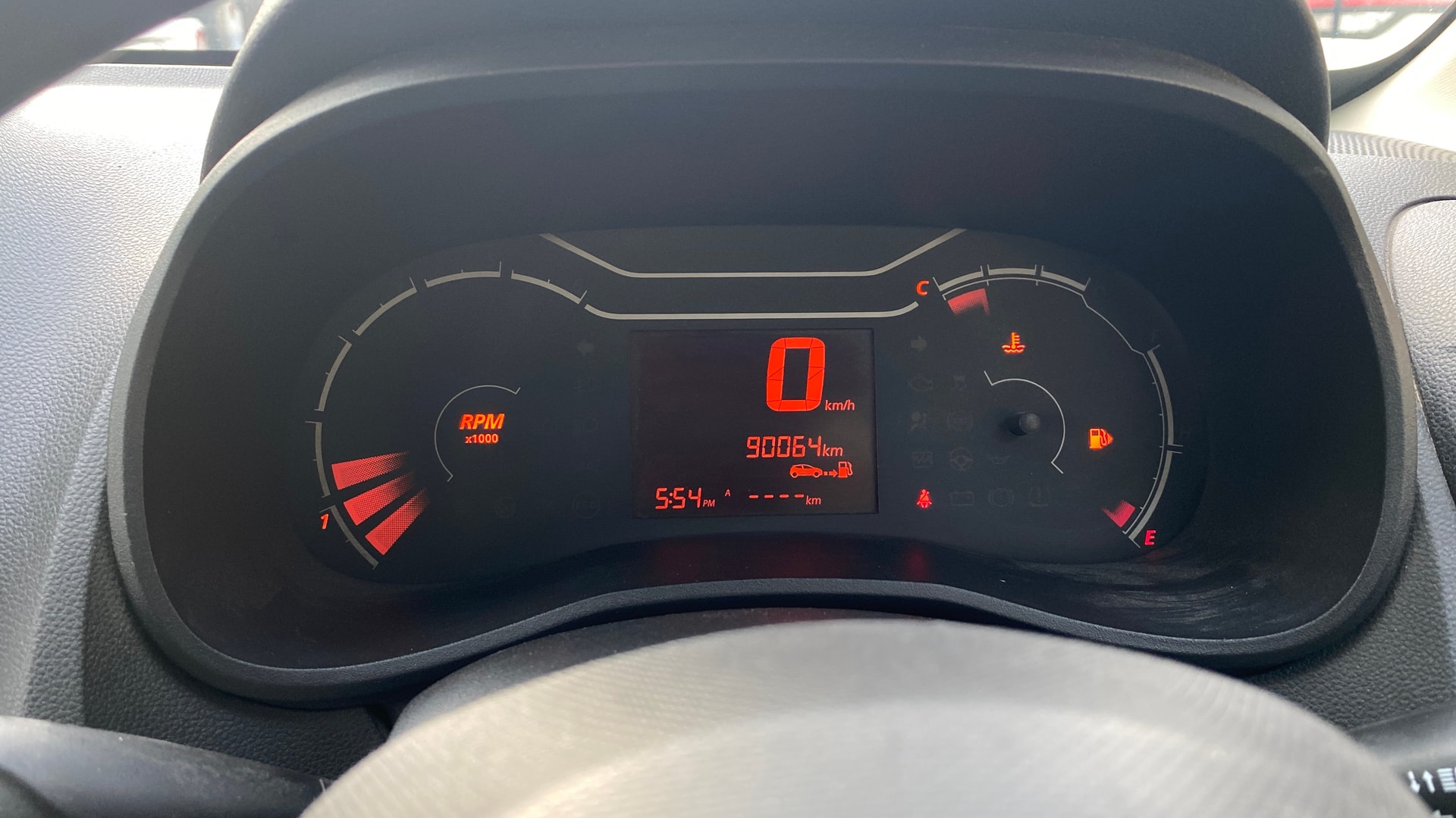 View 2022 Renault Kwid RXL 1.0 BS IV Image 34 Used 2022 Renault Kwid RXL 1.0 BS IV Image 34