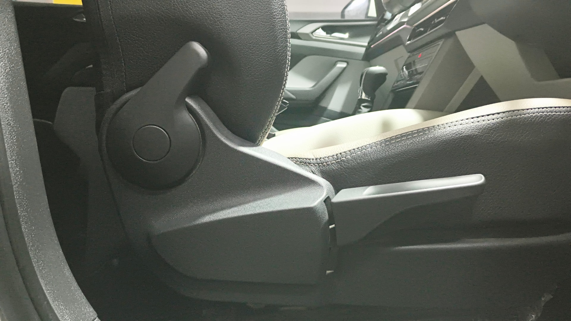 View 2021 Skoda Kushaq Ambition 1.0 TSI AT Image 19 Used 2021 Skoda Kushaq Ambition 1.0 TSI AT Image 19